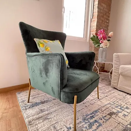 The Orange Tree - Vista Patio By Live And