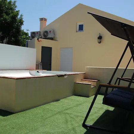 The Orange Tree - Vista Patio By Live And Villa