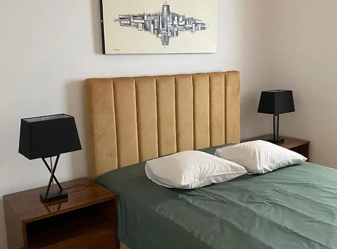 The Orange Tree - Vista Patio By Live And Abrantes